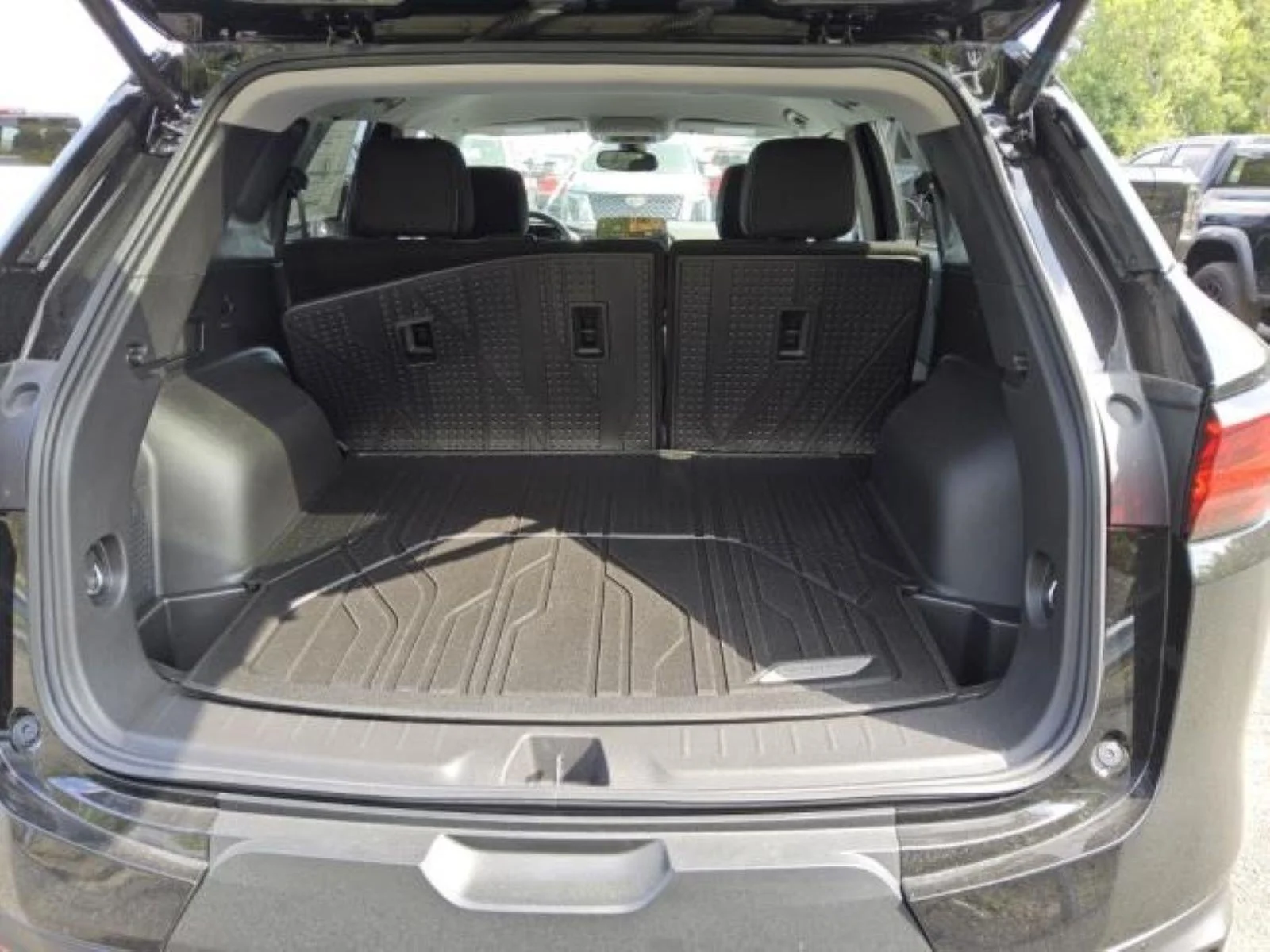 Used 2026 Black Chevrolet 2LT image 8