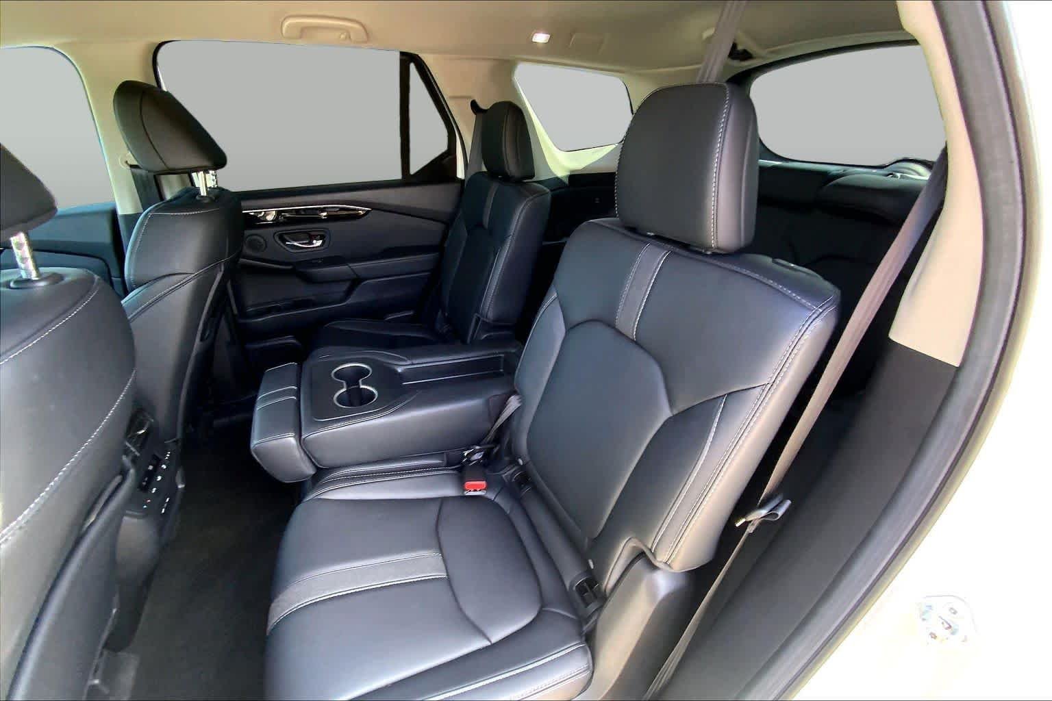 Used 2025 Platinum White Pearl Honda EX-L image 20