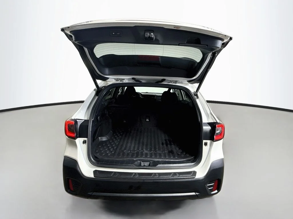 Used 2022 Crystal White Pearl Subaru Premium image 25