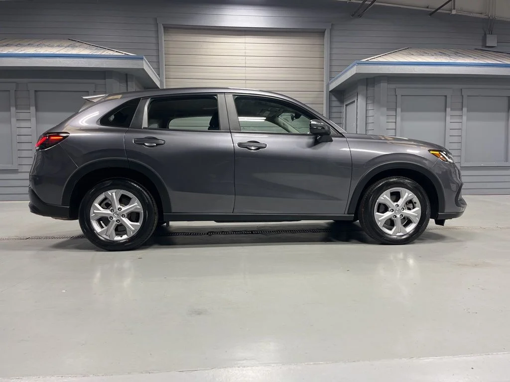 Certified Used 2024 Modern Steel Metallic Honda 5DR AWD LX image 8