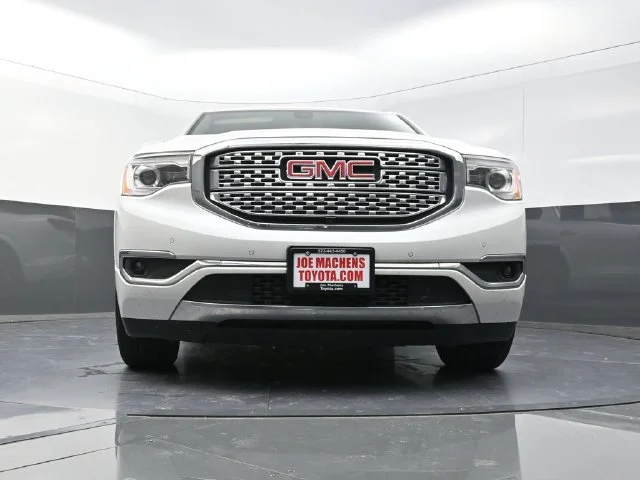 Used 2018 White GMC Denali image 31