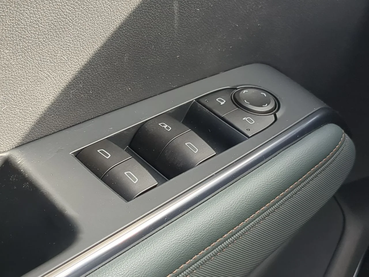 2026 GMC Acadia AT4 - Photo 81