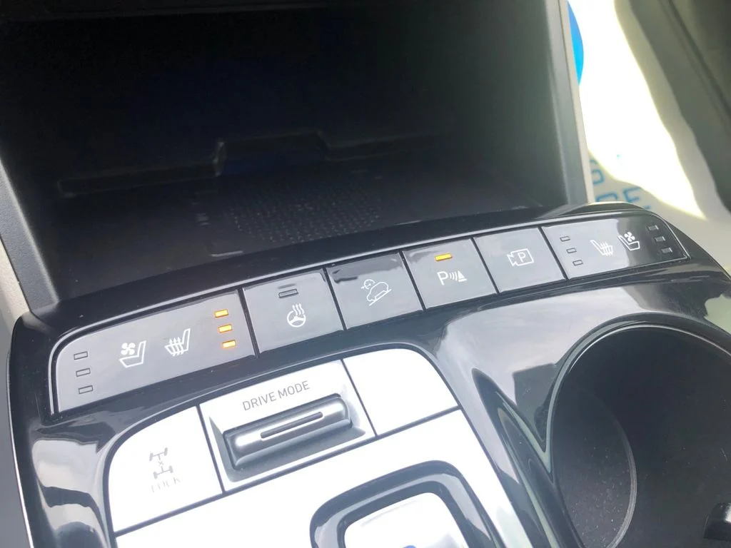 Used 2024 Black Hyundai Limited image 24