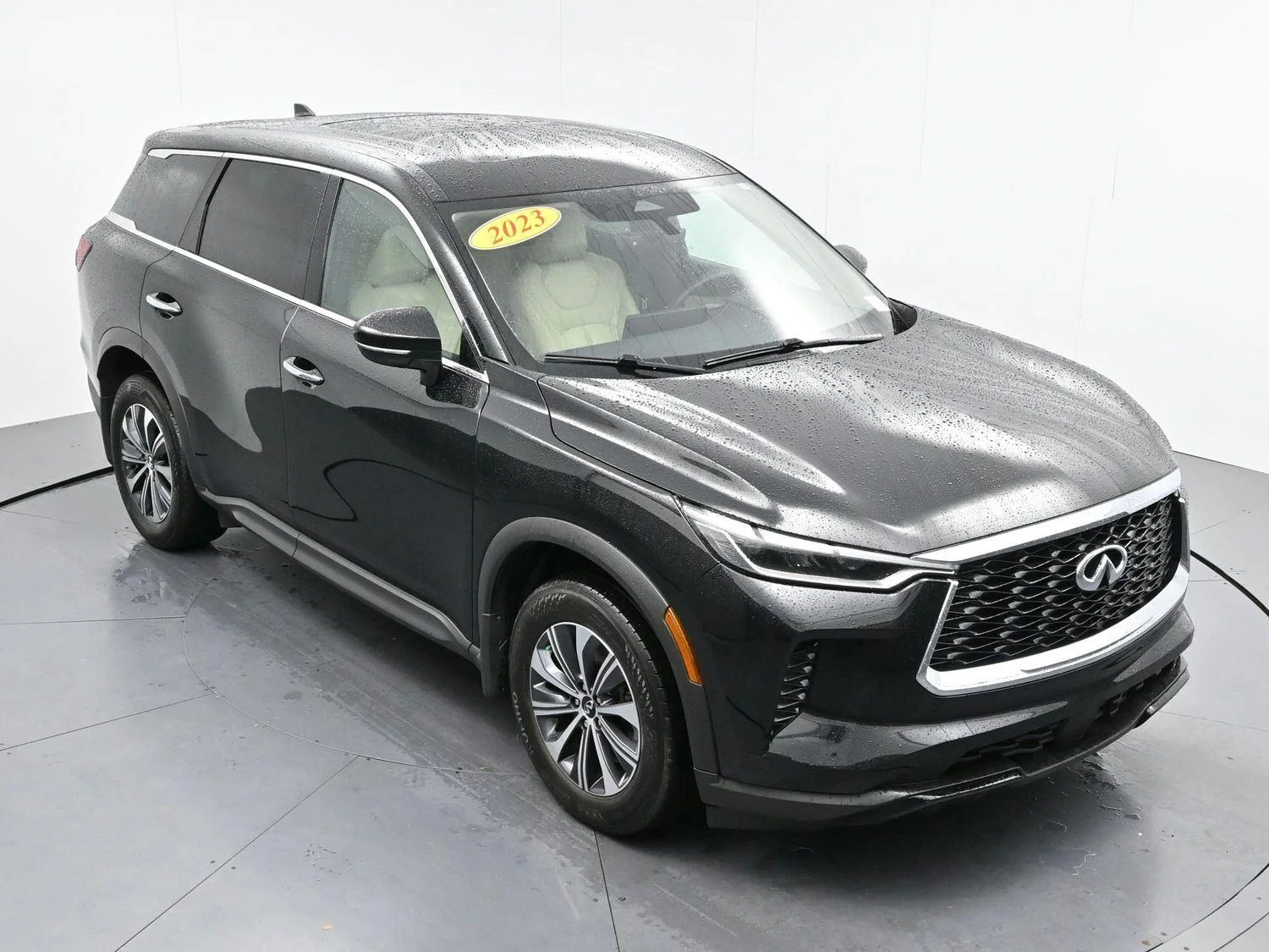 Used 2023 Black INFINITI PURE image 42