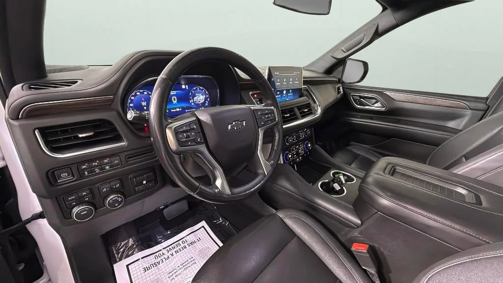 Used 2022 Iridescent Pearl Tricoat Chevrolet Z71 image 18