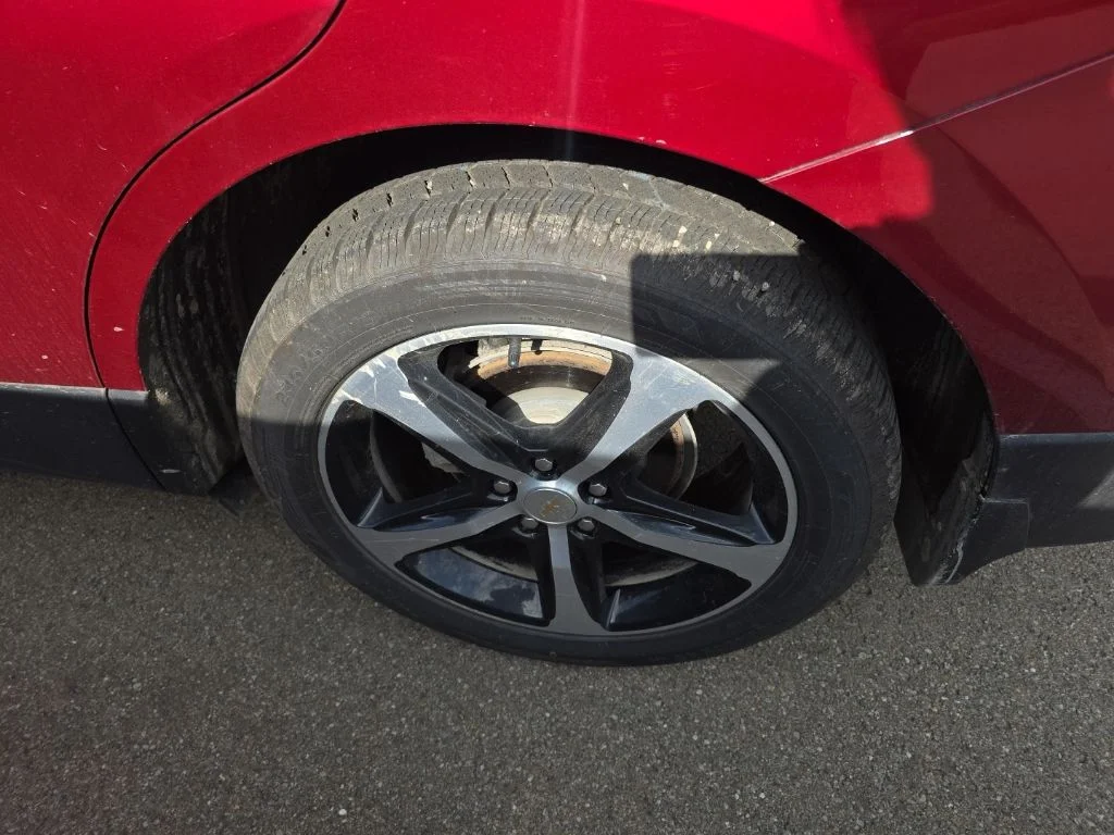 Used 2023 Red Chevrolet Premier image 10
