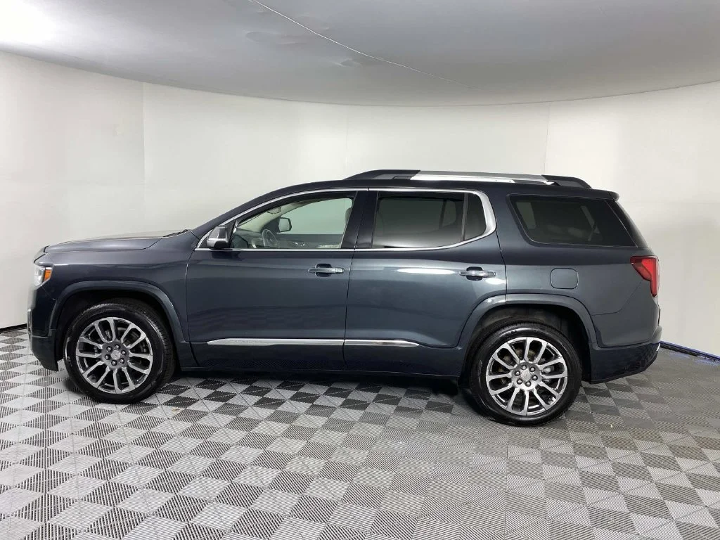 Used 2021 Hunter Green GMC Denali image 5
