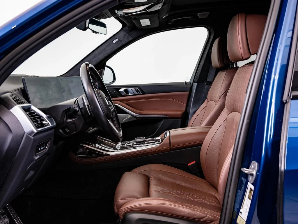 Used 2024 Avus Blue Metallic BMW M60i image 24