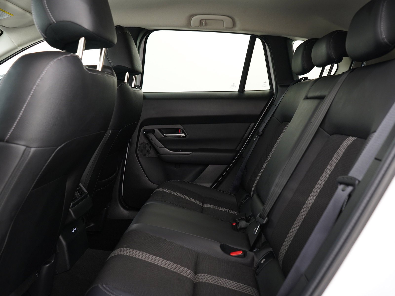 Used 2025 Wind Chill Pearl Mazda 2.5 S Preferred Package image 18