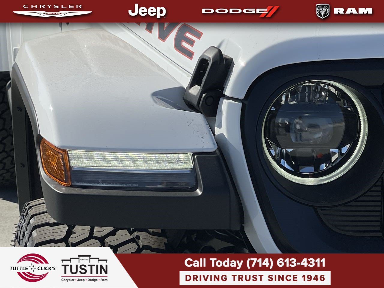 New 2026 Bright White Clearcoat Jeep Mojave image 7