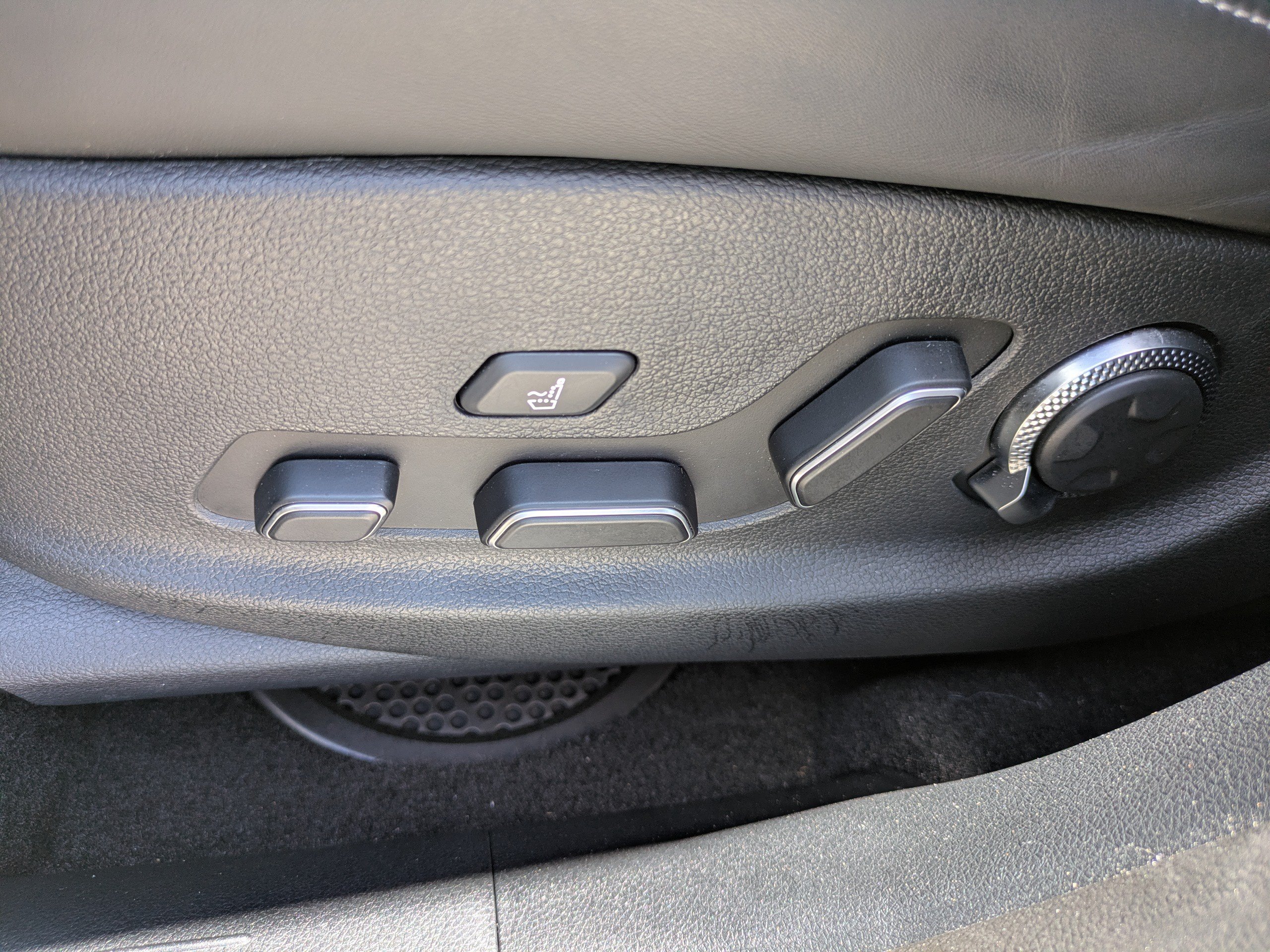 Used 2025 Capri Blue Genesis 3.5T SPORT image 19