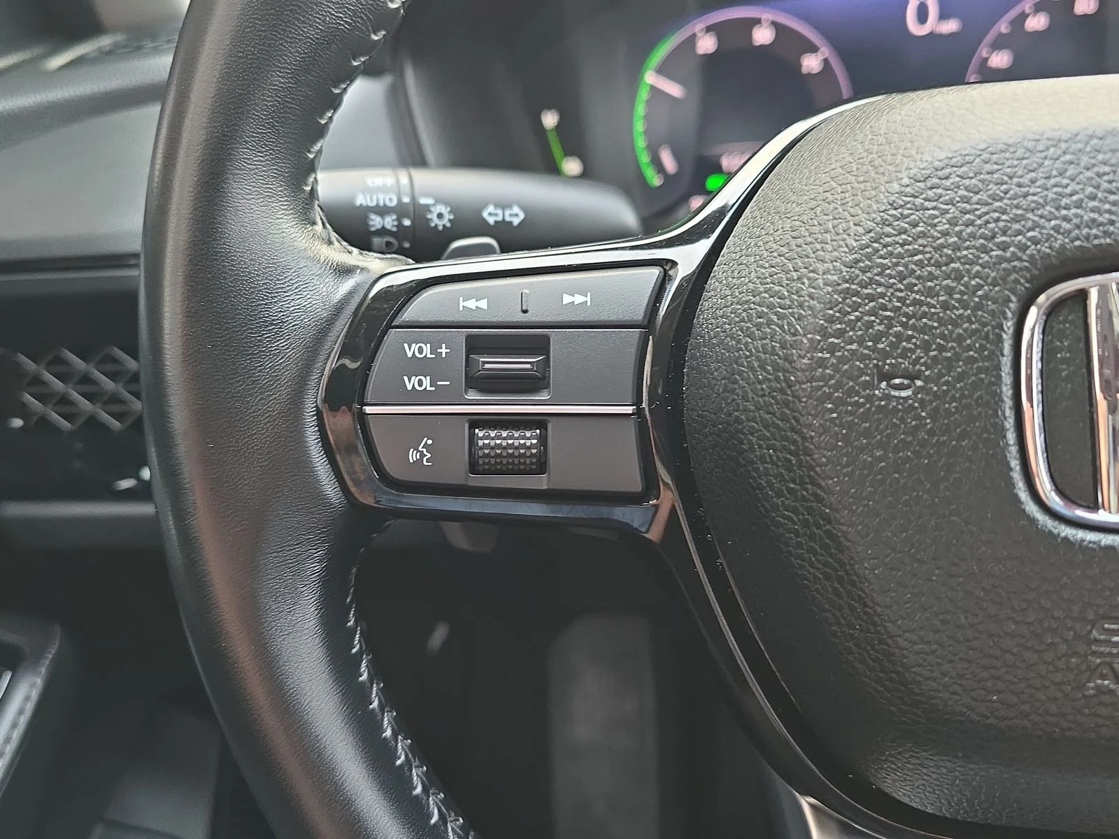 2024 Honda Accord Hybrid Touring - Photo 17