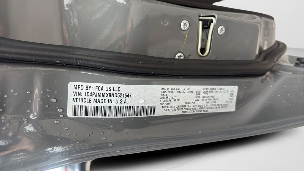 Used 2022 Gray Jeep Latitude Lux image 26