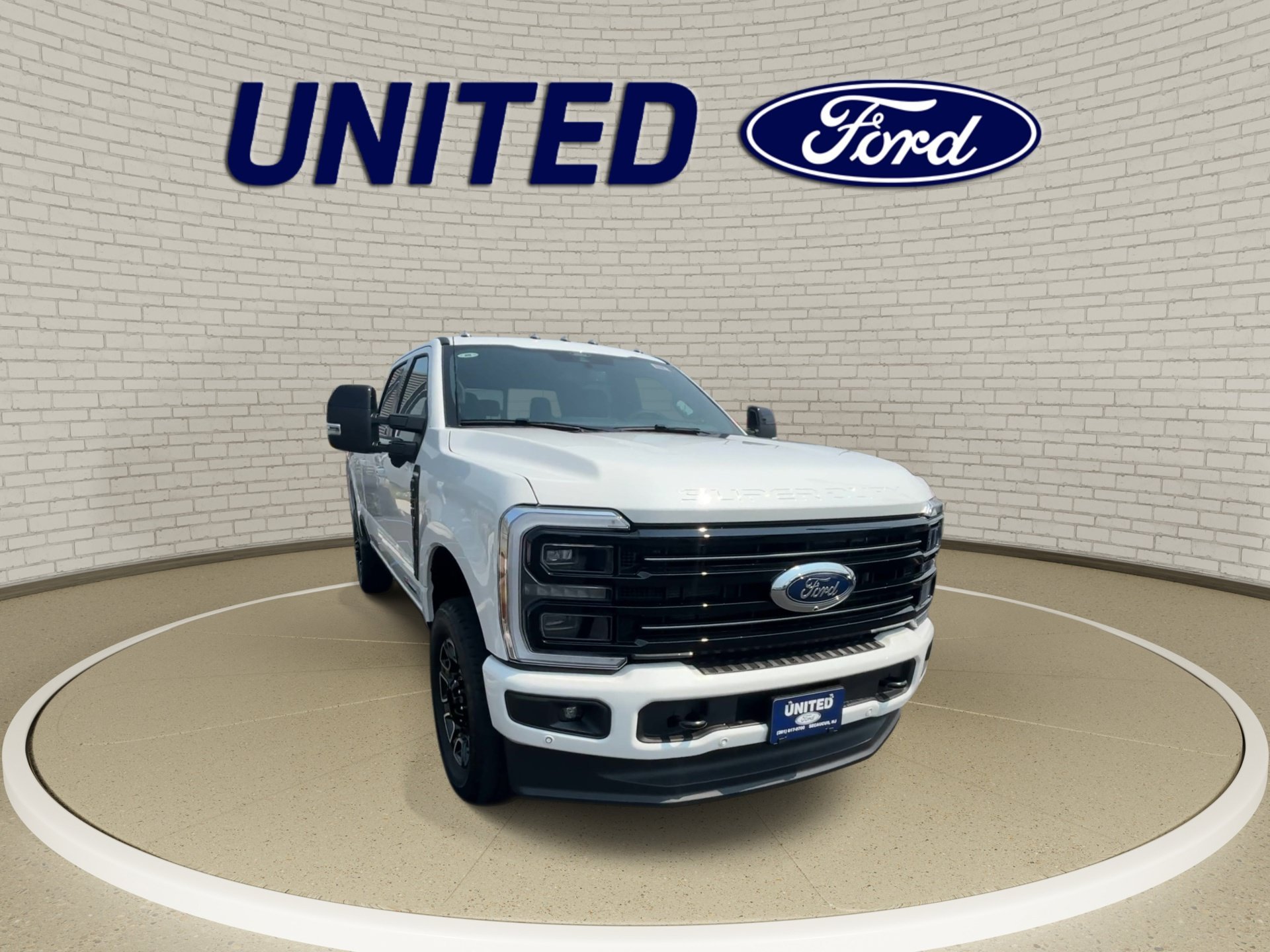 New 2026 Star White Metallic Tri-Coat Ford F-350® Platinum® image 3