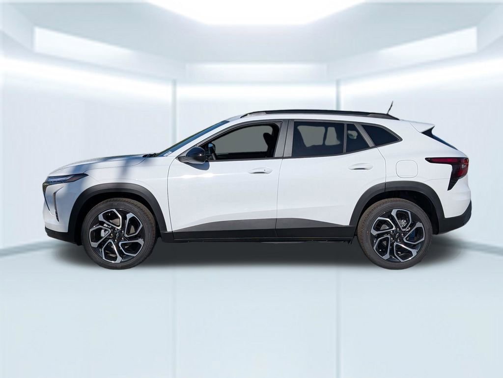 New 2026 Summit White Chevrolet 2RS image 2
