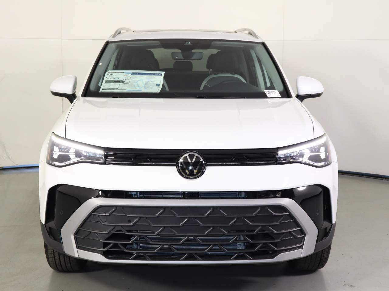 New 2026 Pure White Volkswagen SE 4Motion image 4