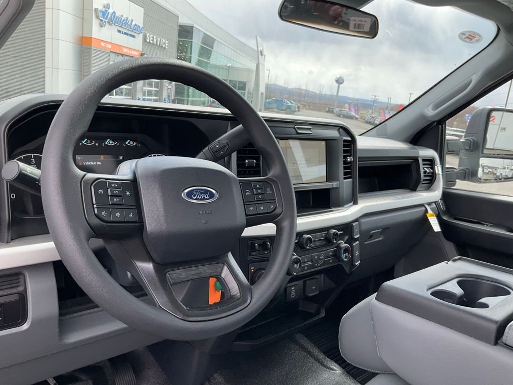 New 2026 Oxford White Ford F-350® XL image 21