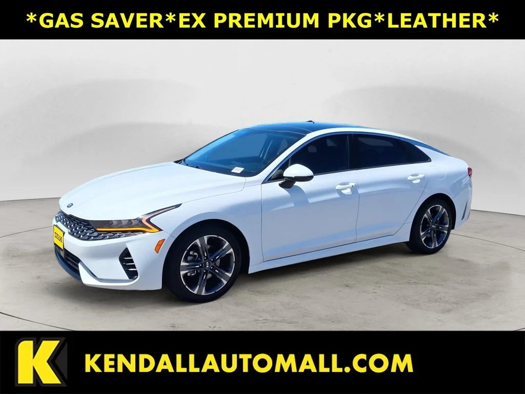 Used 2021 White Kia EX image 1