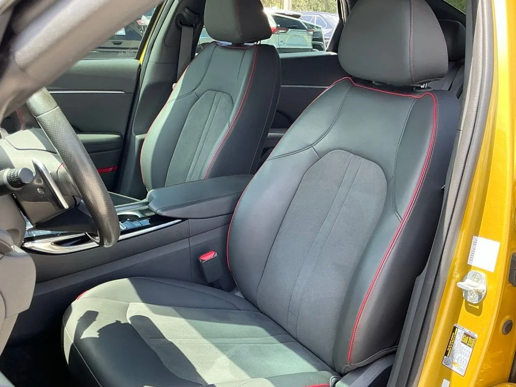 Used 2021 Yellow Hyundai SEL Plus image 28