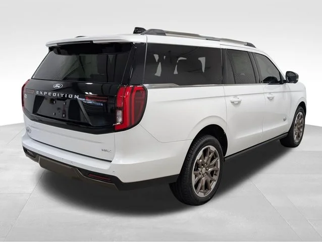 New 2027 Star White Metallic Tri-Coat Ford MAX King Ranch® image 54