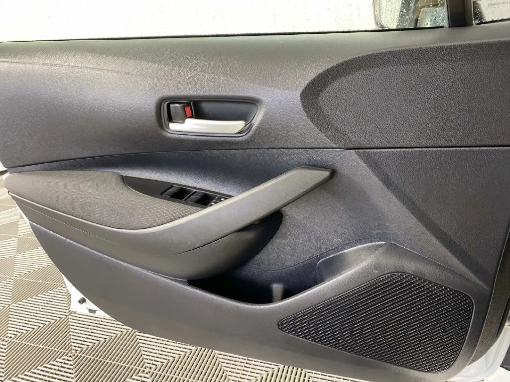 Used 2026 Ice Toyota SE image 22