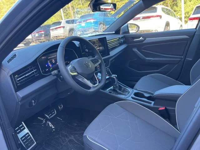 2026 Volkswagen Jetta Sport - Photo 6