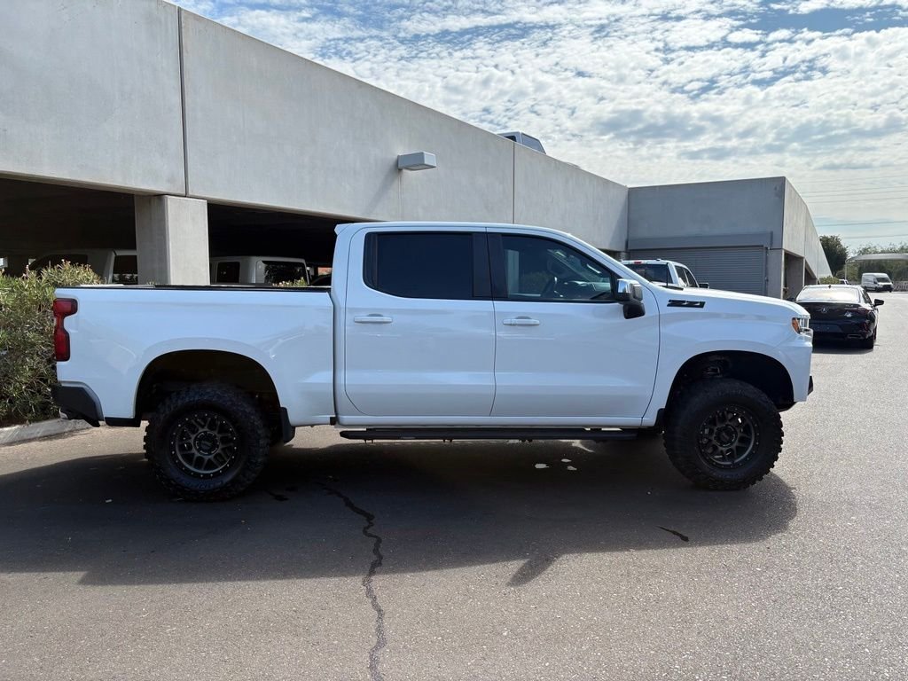 Used 2021 White Chevrolet LT image 3