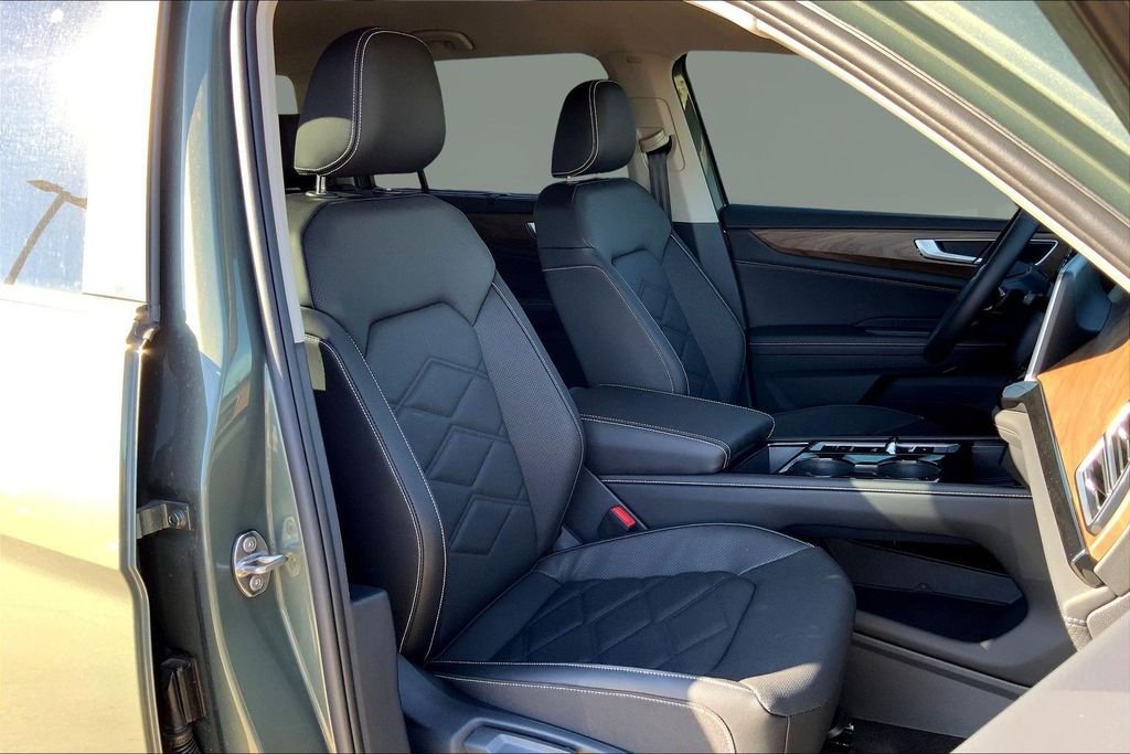 2026 Volkswagen Atlas SE w/Tech - Photo 11