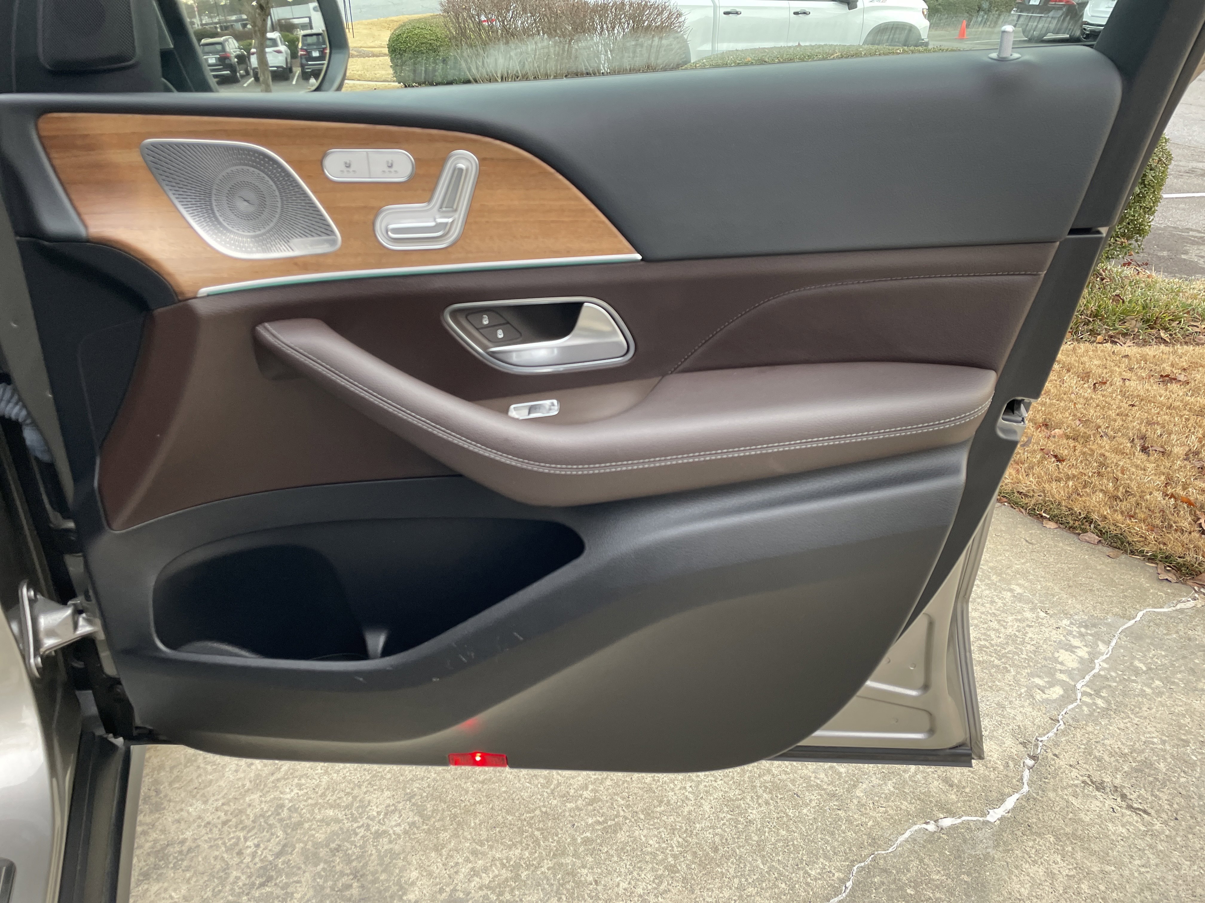 Certified Used 2022 Mojave Silver Metallic Mercedes-Benz GLE 450 4MATIC® SUV image 47