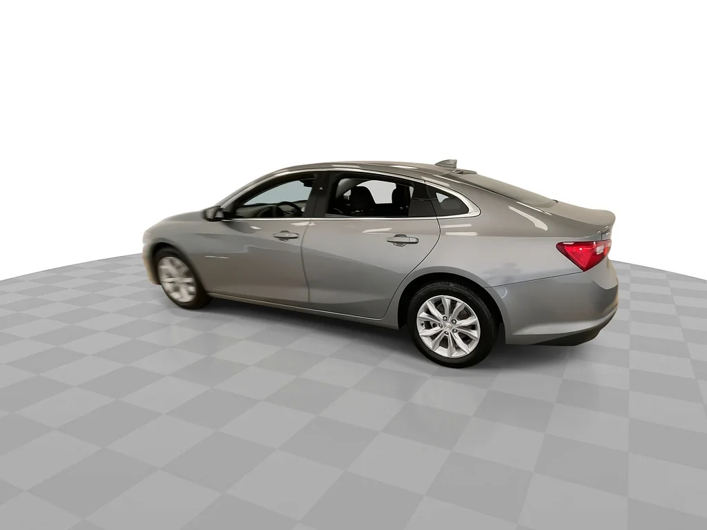 Used 2024 GRAY Chevrolet LT image 7