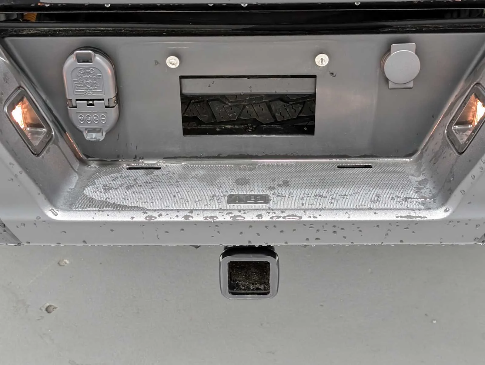 Used 2022 Agate Black Ford LARIAT image 10