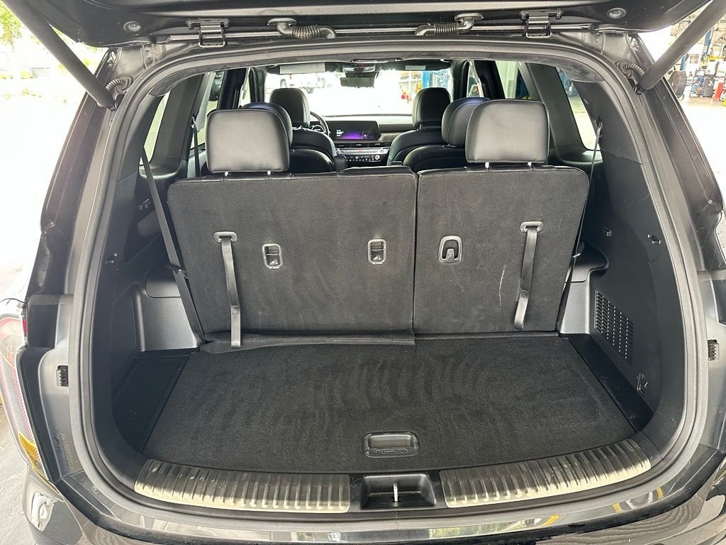 Used 2024 Black Kia SX-Prestige X-Line image 32