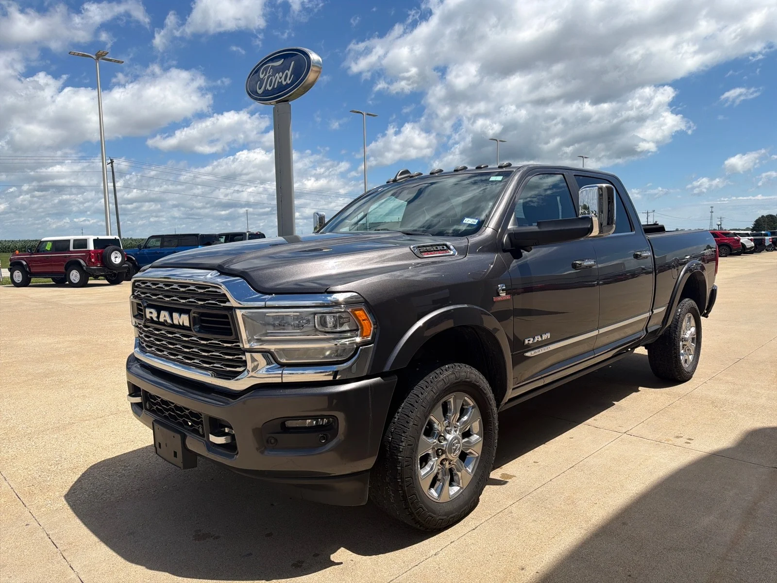 Used 2019 Granite Crystal Clearcoat Metallic Ram Limited image 6