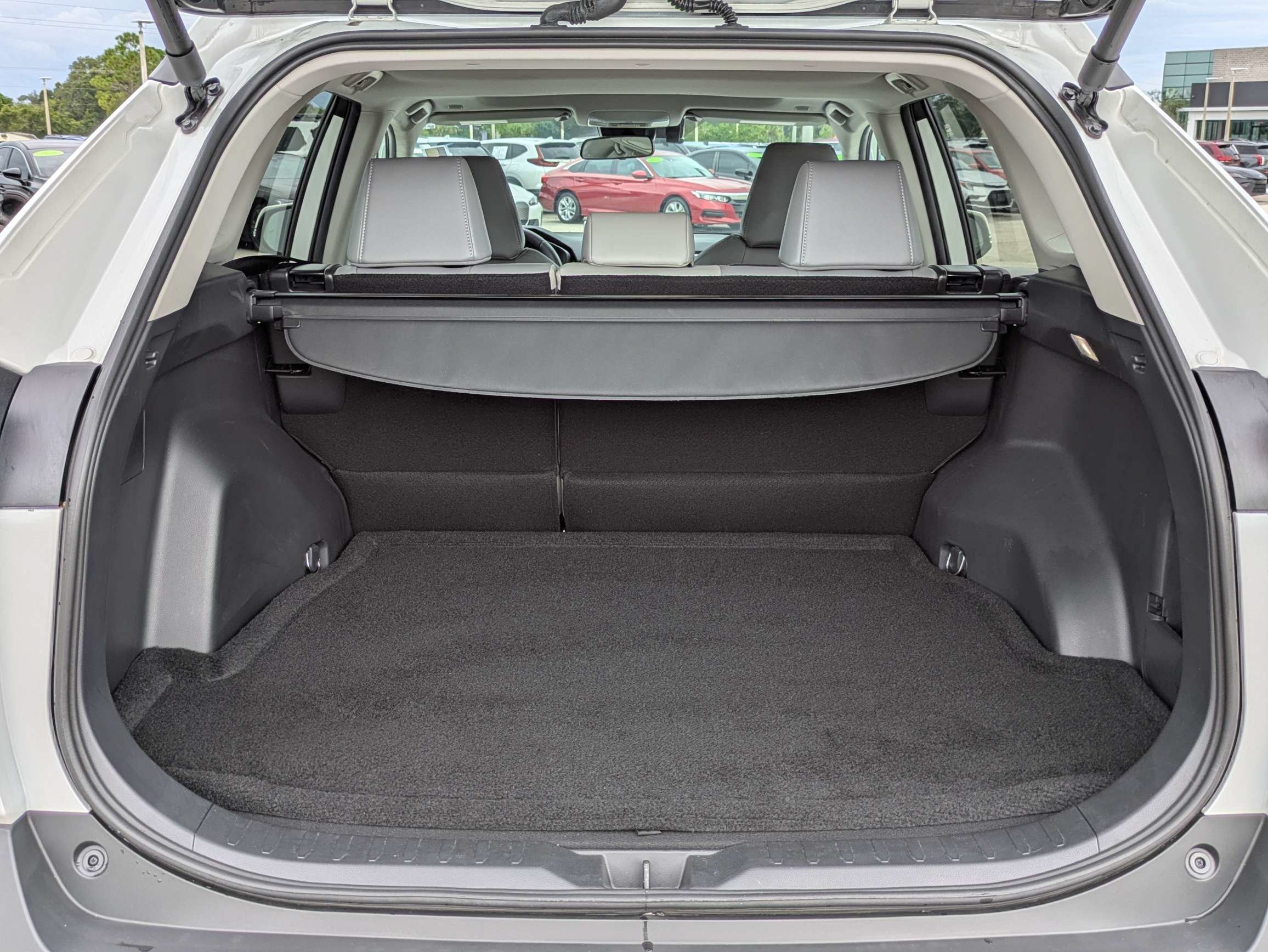 Used 2024 Pearl Toyota XLE Premium image 13
