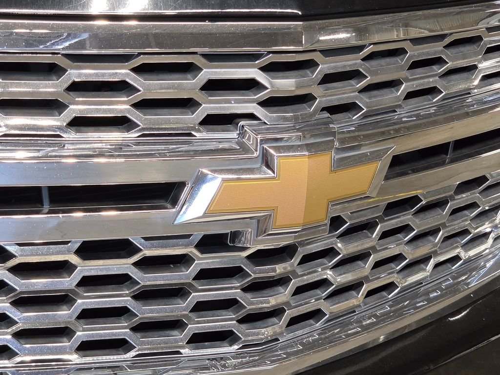 Used 2016 Black Chevrolet LS image 13