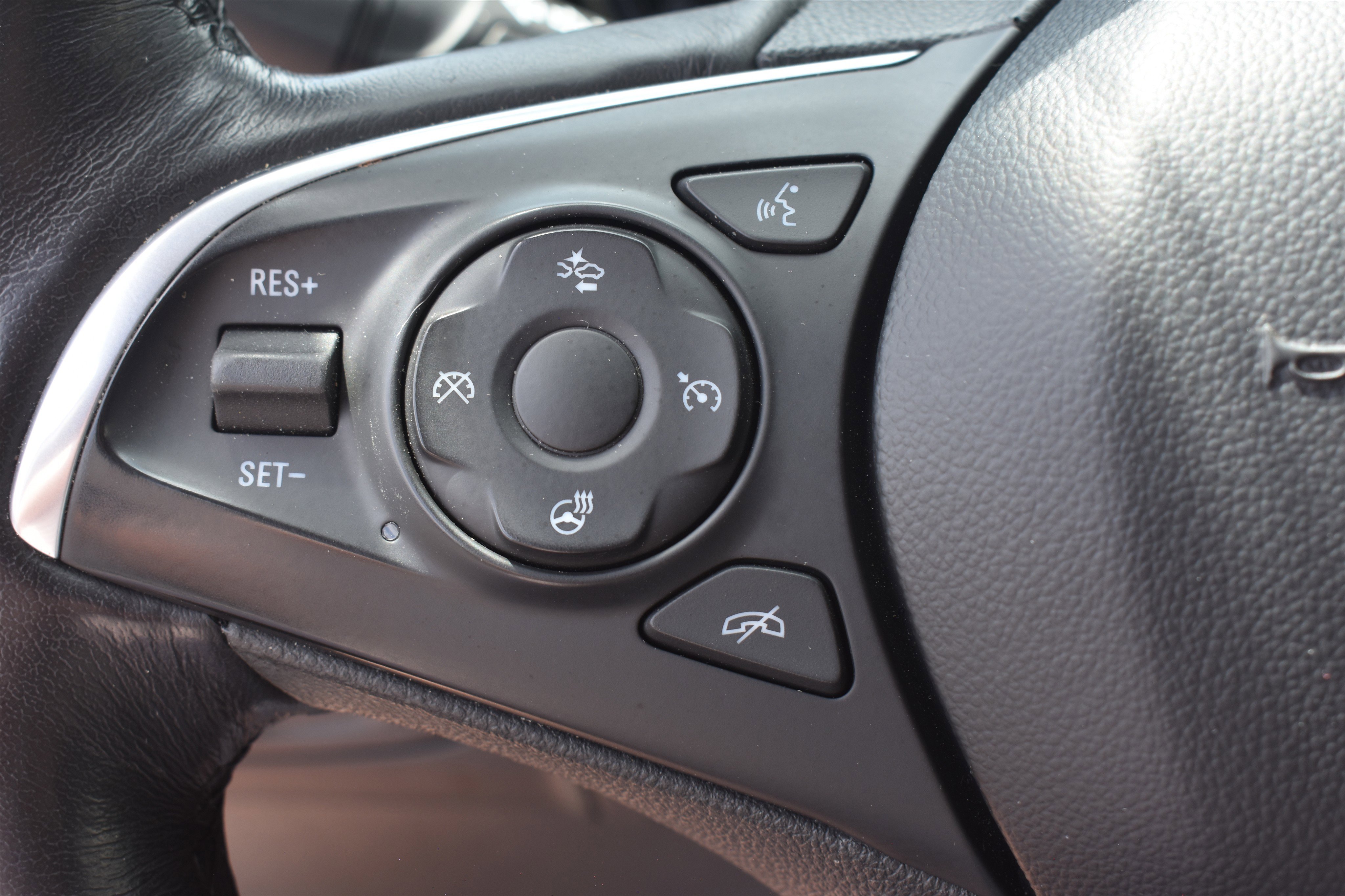 Used 2021 Quicksilver Metallic Buick Premium image 20