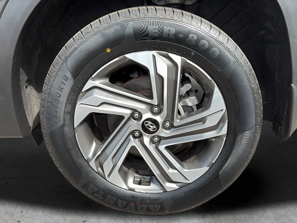Used 2023 Gray Hyundai SEL image 21