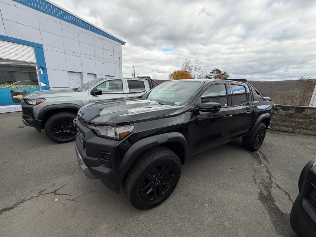 2025 Chevrolet Colorado Trail Boss - Photo 12