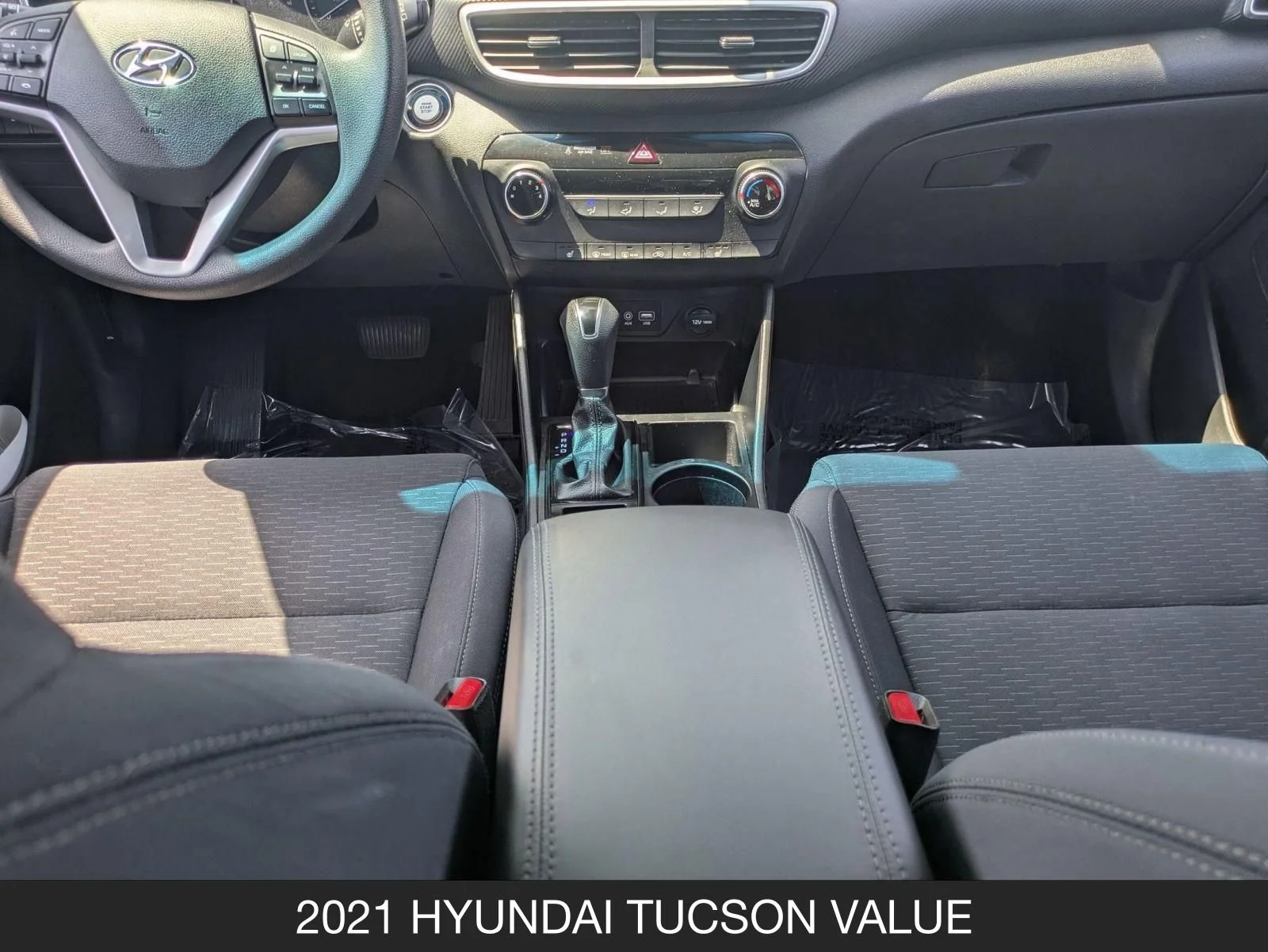 Used 2021 Black Noir Pearl Hyundai Value image 23
