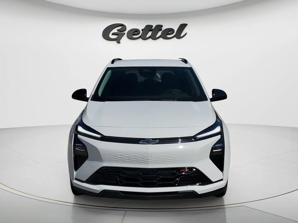 Used 2027 Summit White Chevrolet RS image 8