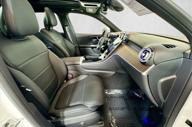 New 2026 Polar White Mercedes-Benz GLC 300 image 56