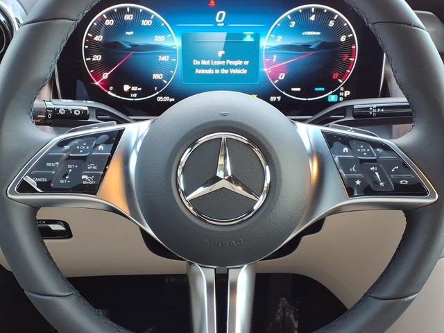 New 2027 White Mercedes-Benz GLC 300 image 8