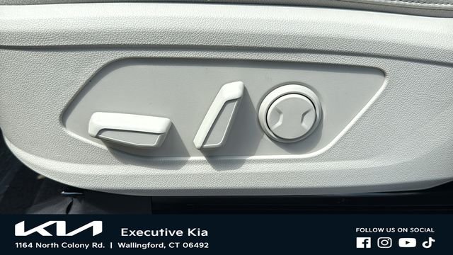 New 2026 Wolf Gray Kia S image 11