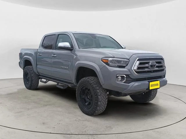 Used 2021  Toyota Limited image 7