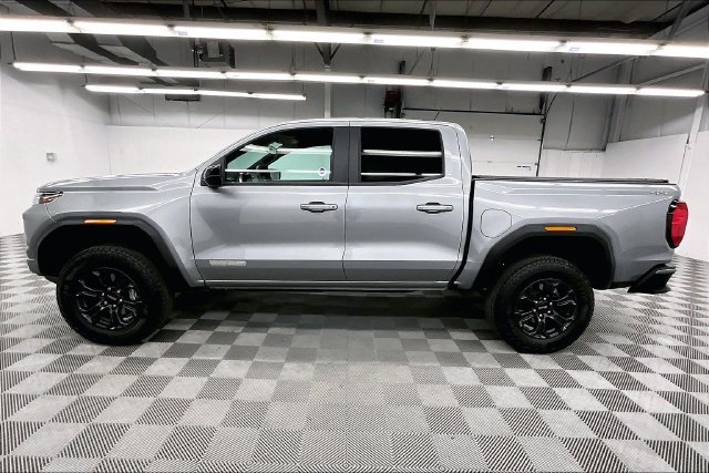 Used 2025 Sterling Metallic GMC Elevation image 14