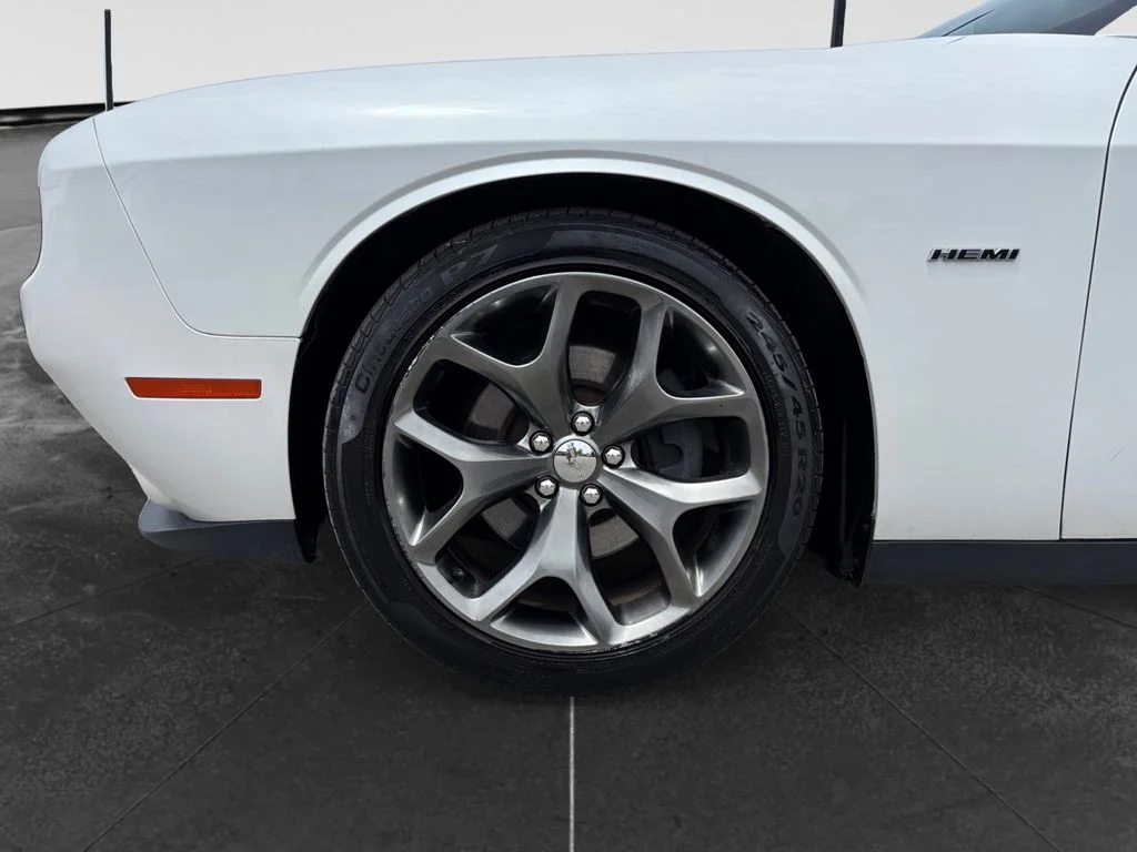 Used 2015 White Dodge R/T image 9