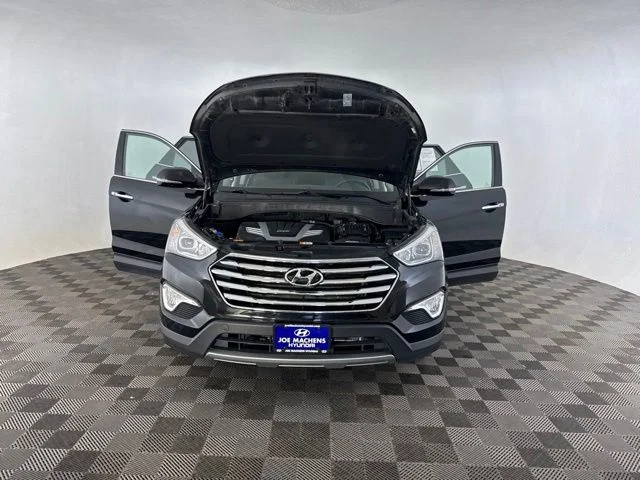 Used 2015 Black Hyundai GLS image 11
