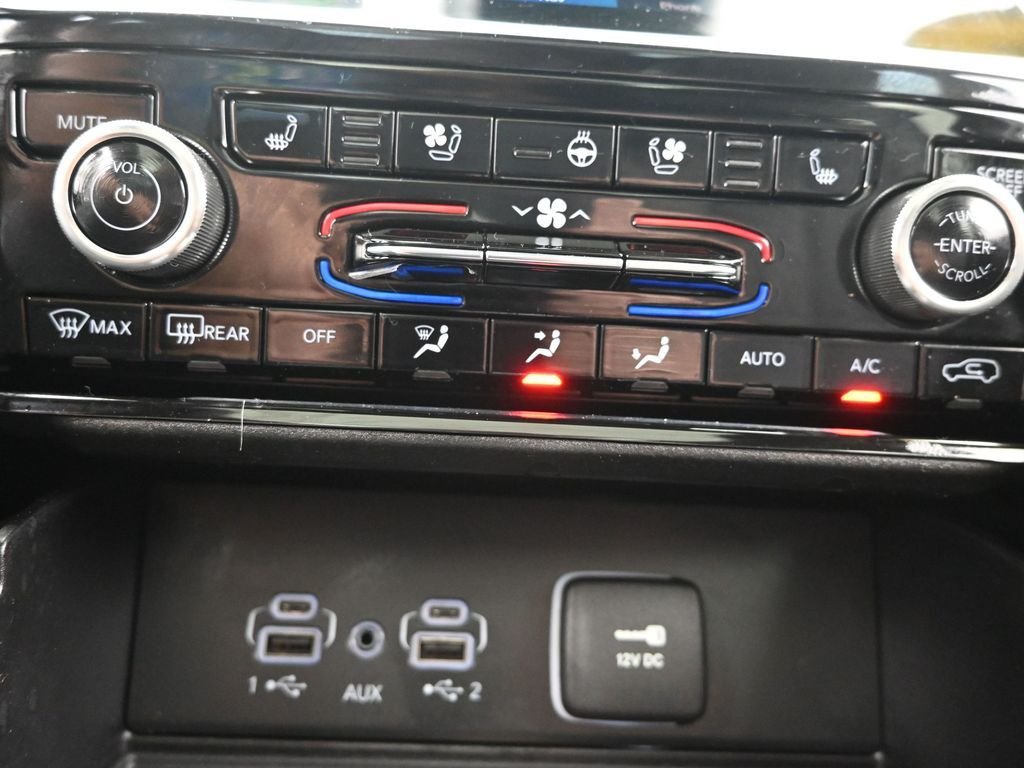 2023 Jeep Grand Cherokee Overland 4xe - Photo 23