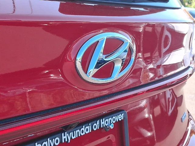 Used 2021 Red Hyundai SEL image 31
