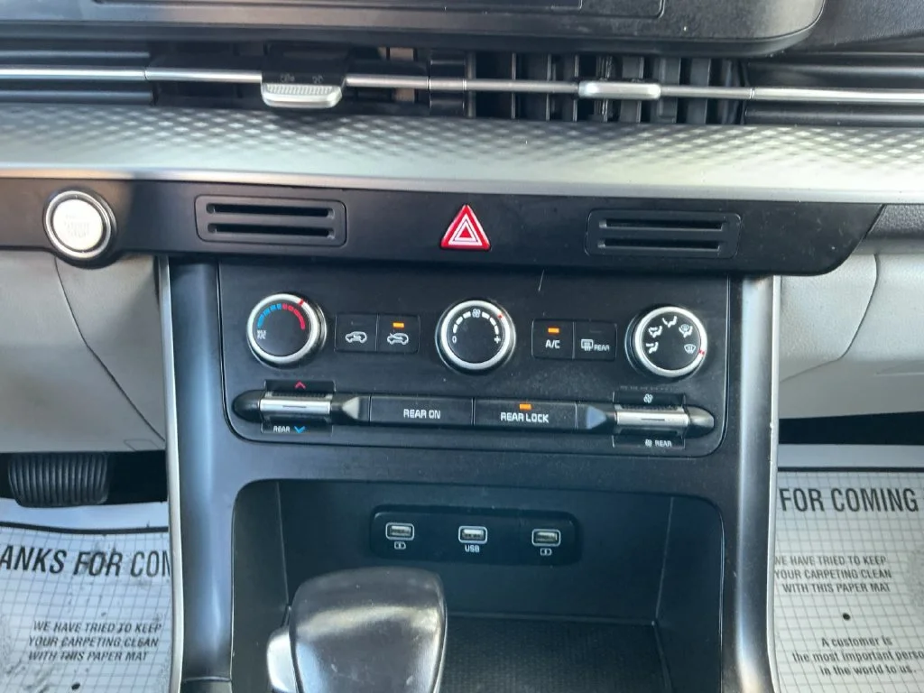 Used 2022 Gray Kia LXS image 22